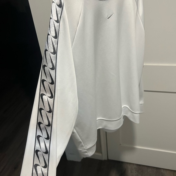 Nike Swoosh NSW Pullover Sweatshirt Crew Silver Logo Tape Silver L Rare - Picture 6 of 6